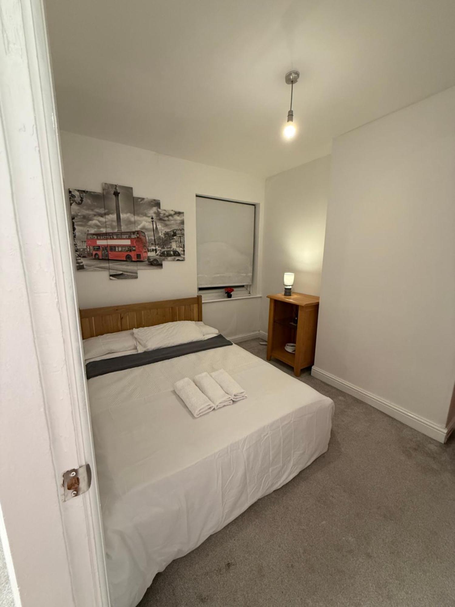 3 Bedroom Terraced Home Nottingham Kültér fotó
