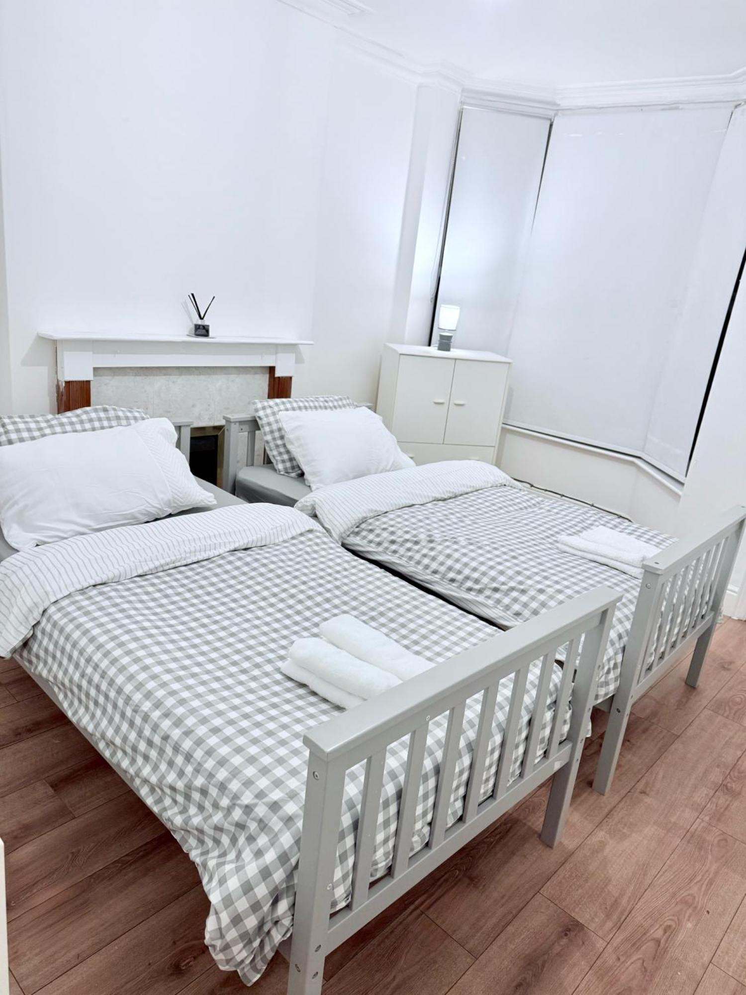 3 Bedroom Terraced Home Nottingham Kültér fotó